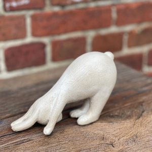 Aardewerk ornament konijn yoga beige – beeldje van een konijn – 14×6,5×9,5cm – decoratie beeldje